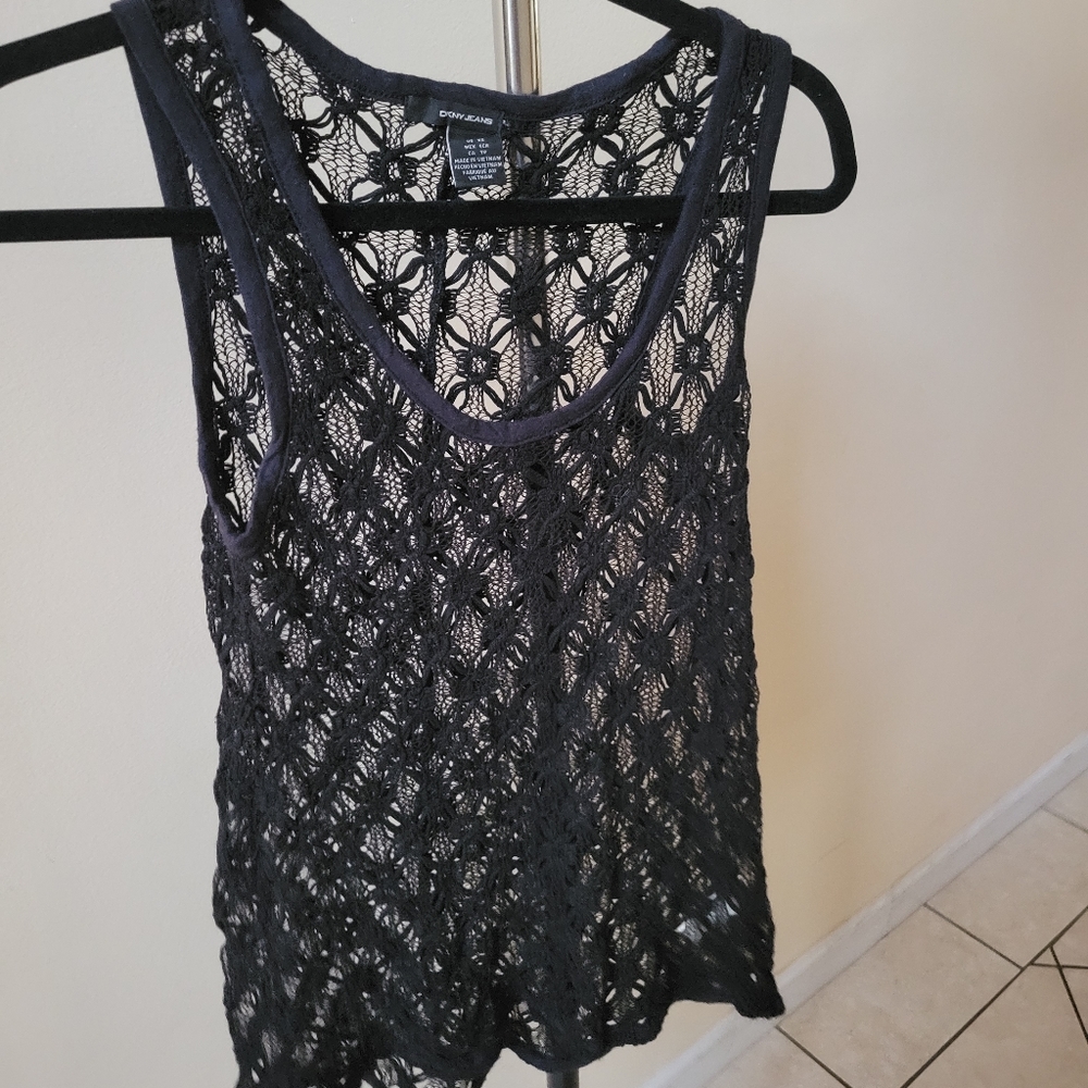 DKNY top
